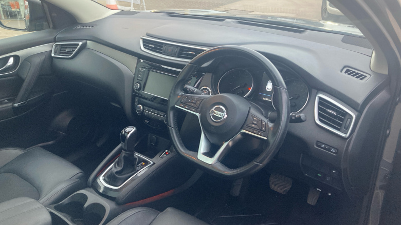 Nissan Qashqai 1.3 DiG-T 160 Tekna 5dr DCT Petrol Hatchback